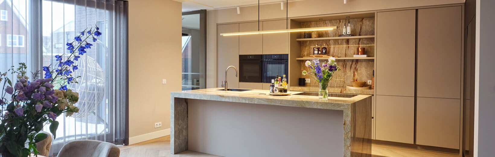 csm_Grote-keuken-modern-met-kookeiland_06556fc524.jpg